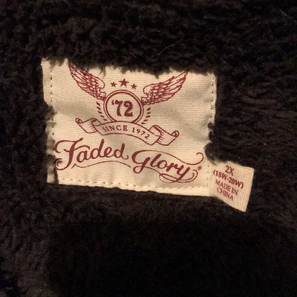 Fleece - Picture 2 of 2